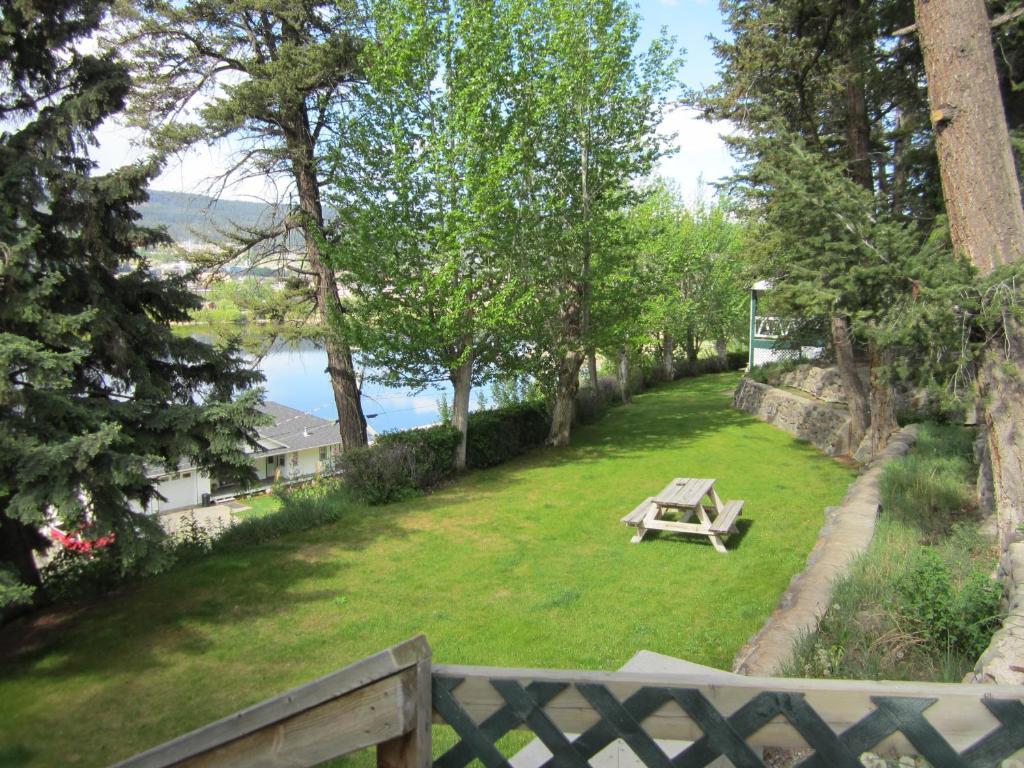 Lakeside Motel Williams Lake Exterior foto