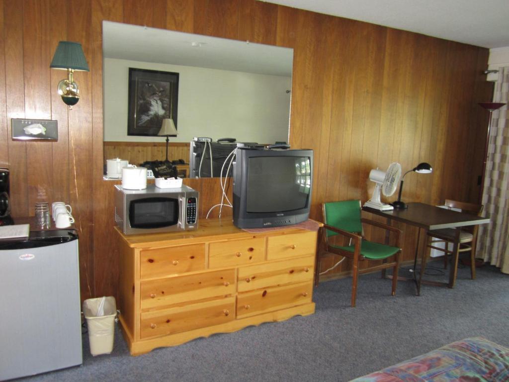 Lakeside Motel Williams Lake Exterior foto