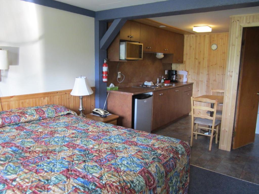 Lakeside Motel Williams Lake Quarto foto